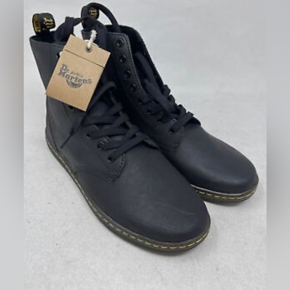Men’s Dr.Marten Tobias Size 9
